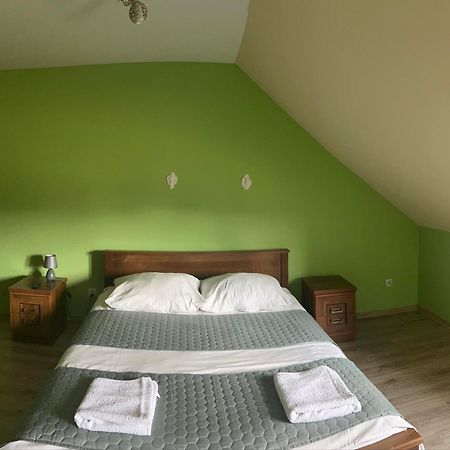 Gosciniec Na Stoku Pokoje 2,3,4 Osobowe, Cisza, Spokoj, Widok Na Stok Narciarski, Lasy, Laki Bobliwo Екстериор снимка